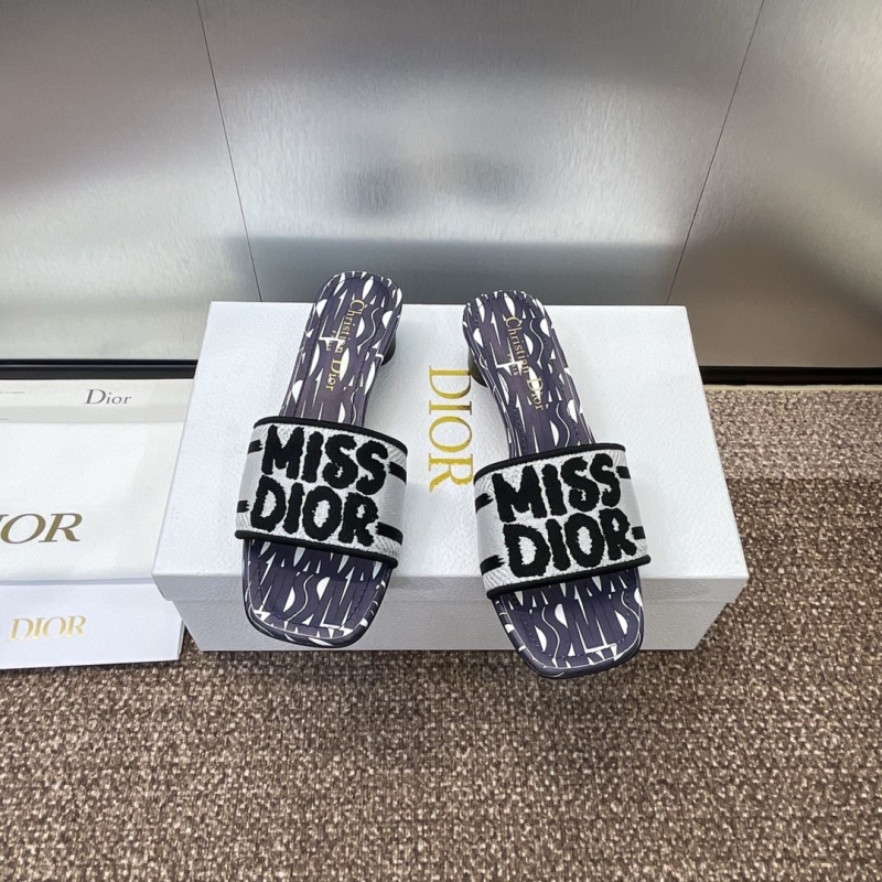 ch**an D*or slippers